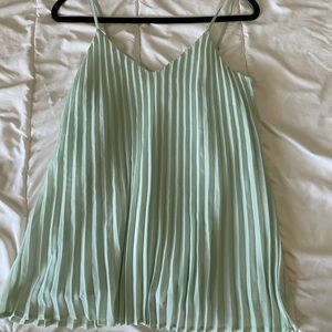 Pleated top